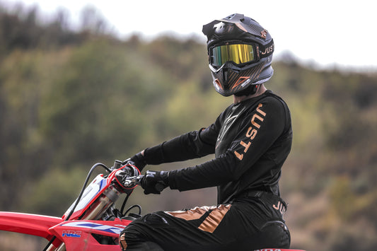 When to Replace Your Motocross Helmet? - JUST1 Racing